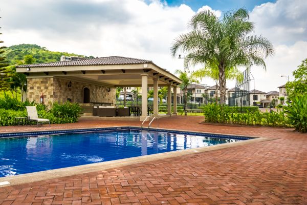 Cost of Pool Area Enlargement in San Antonio